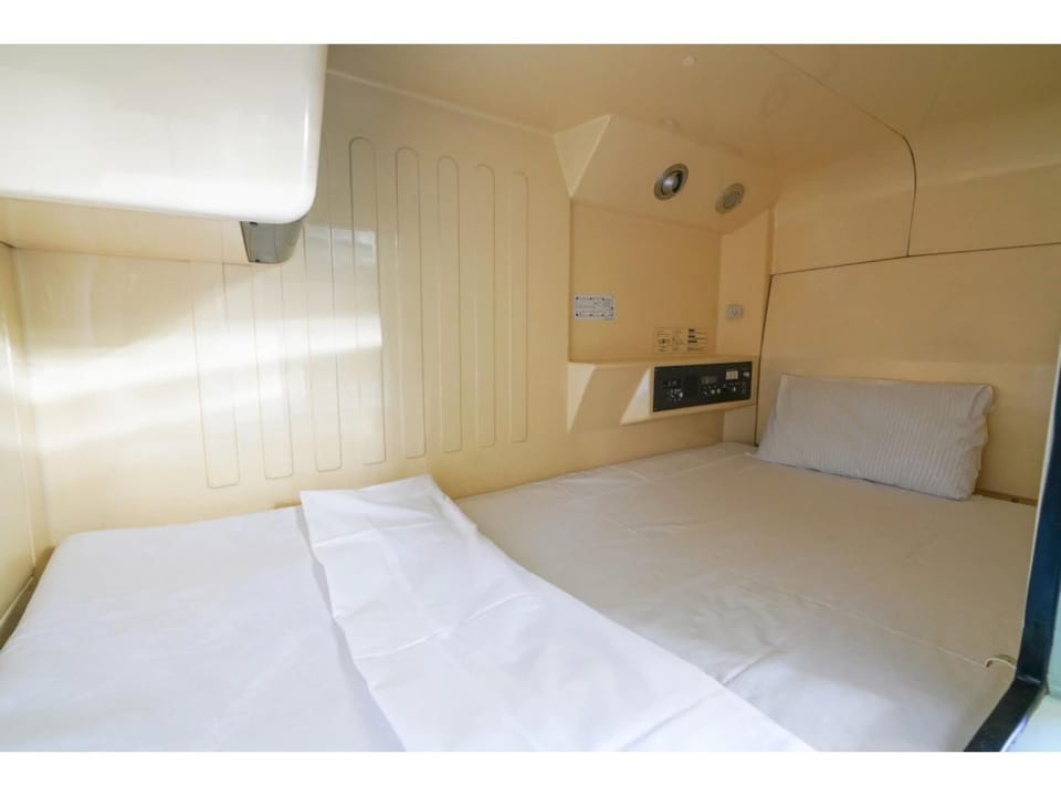 Male Only Capsule Inn Hamamatsucho - Vacation STAY 68799v Hotel in Japan