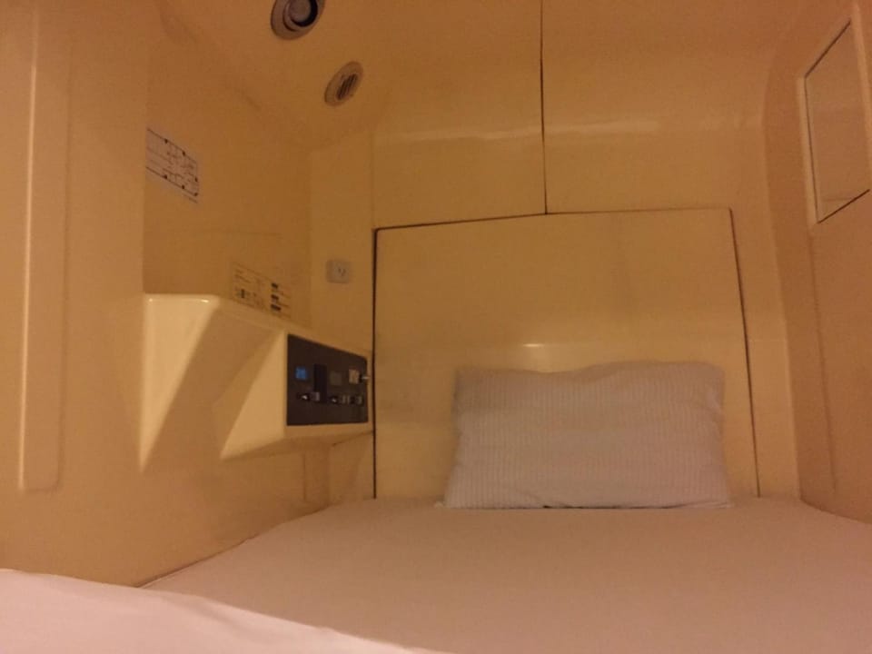 Male Only Capsule Inn Hamamatsucho - Vacation STAY 68799v Hotel in Japan