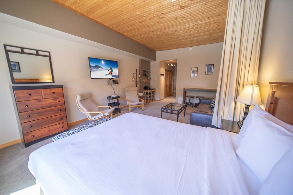 Gateway Lodge 5054 by SummitCove Lodging in Colorado House in Keystone