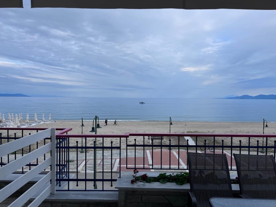 Makedos Sea View Apartment in Decentralized Administration of Macedonia and Thrace