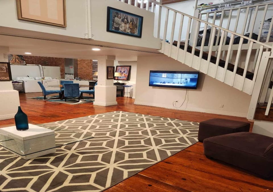 TV and multimedia, Living room, Seating area