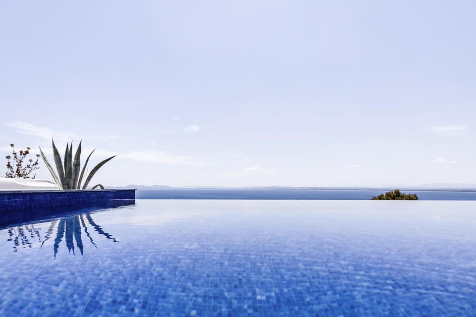 Pool view, Swimming pool