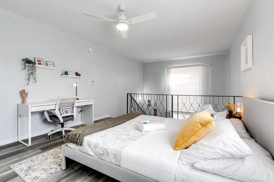 Mia Airport 1b Apt with desk Virg 9 Apartment in Miami Springs