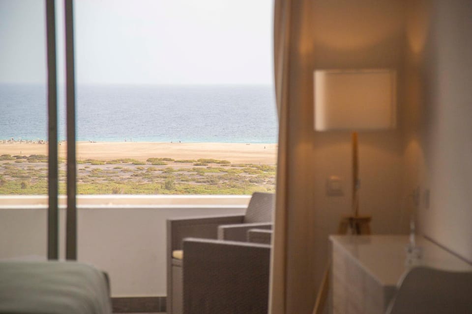 Natural landscape, Photo of the whole room, Bedroom, Sea view