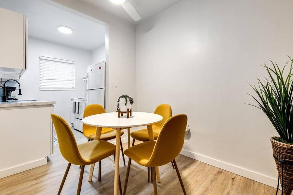 Spacious 2 BR near Miami Airport Virg 5 Apartment in Miami Springs