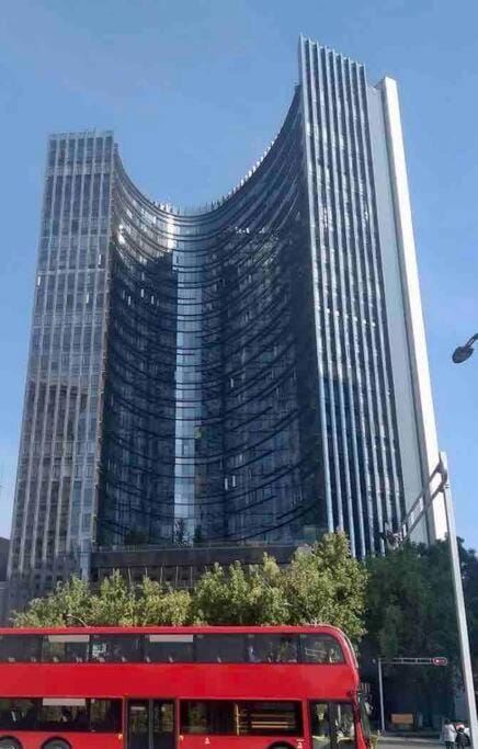 High-Rise Reforma Apartment , 2BDR, 2BATH, Apartment in Mexico City