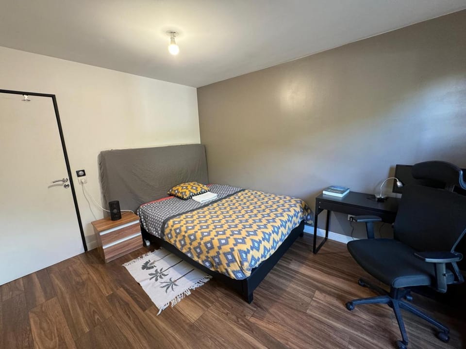Stade de France Chambre d'Hôte by RESERVATI HOME Vacation rental in Saint-Denis, France