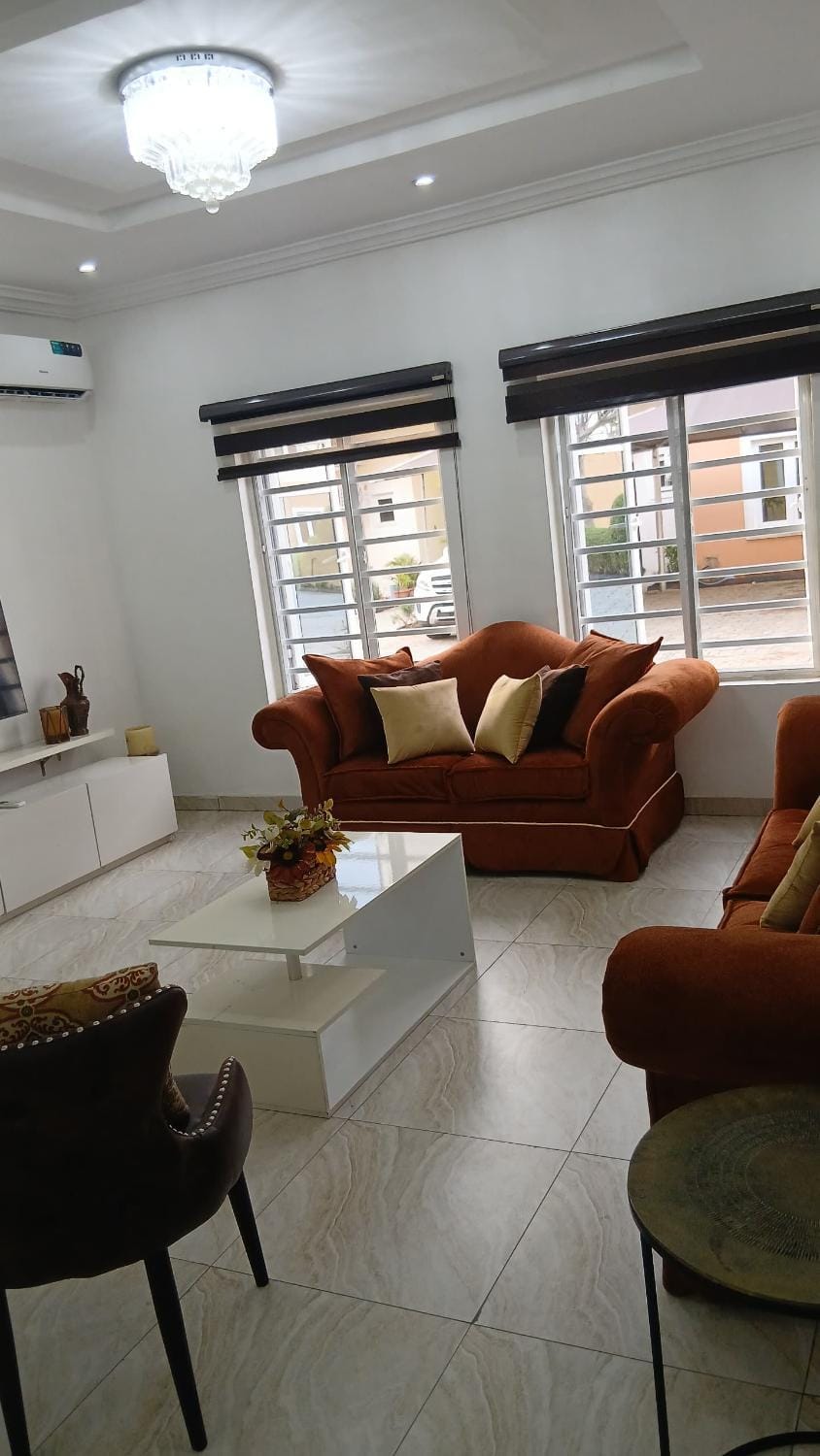Dvyne Lux Home - Lagos House in Lagos