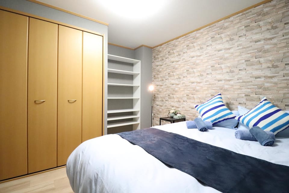 Bed, Bedroom, wardrobe