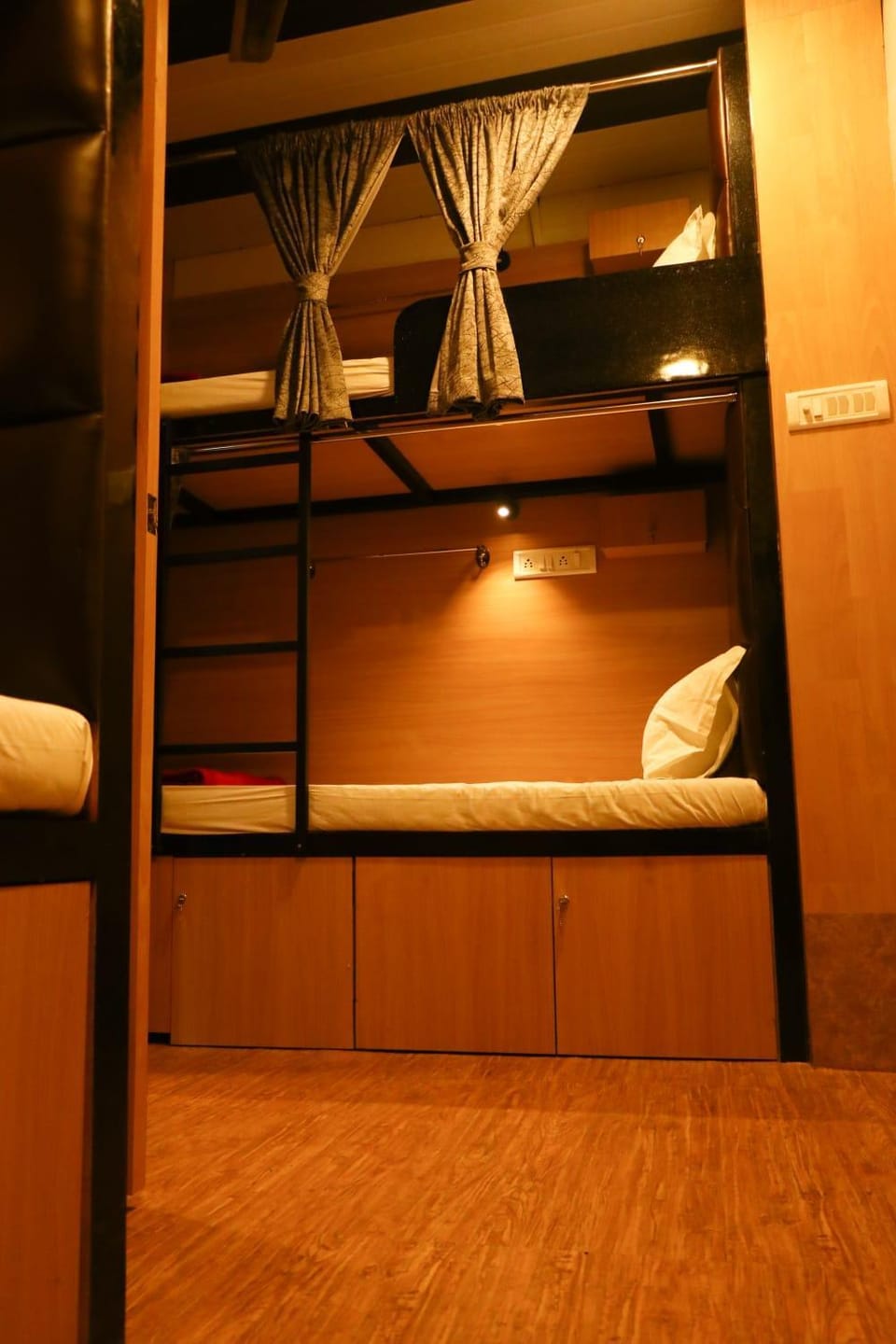 Dormitory Inn MIDC Hostel in Mumbai