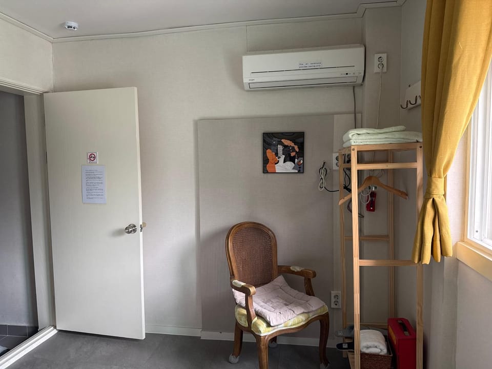 Danyang Rio 127 Guesthouse River View Bed and Breakfast in South Korea