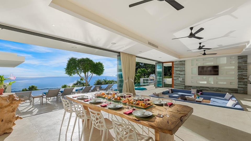 Day, View (from property/room), Living room, Food and drinks, Seating area, Dining area, Evening entertainment, Food, Pool view, Sea view, Drinks, sunbed