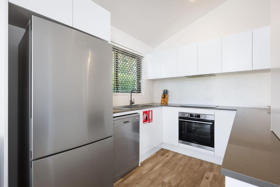 Byron Bay Beachfront Holiday Apartments Courtyard 6 Apartment in Byron Bay