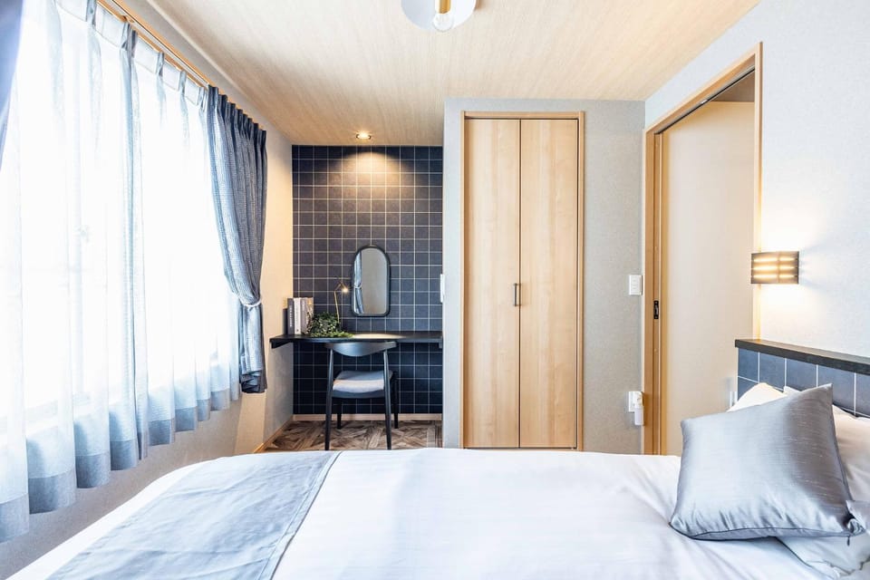 Bed, Bedroom, wardrobe