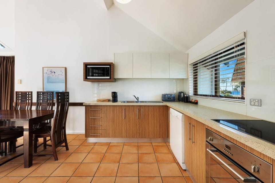 Byron Bay Beachfront Holiday Apartments Loft 11 Apartment in Byron Bay