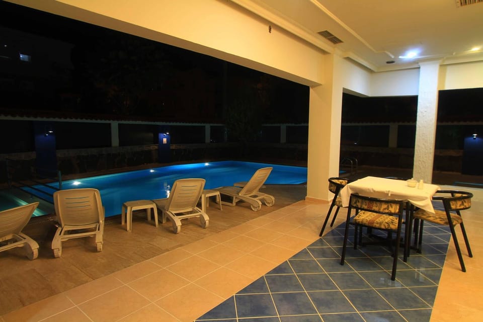 Property building, Pool view
