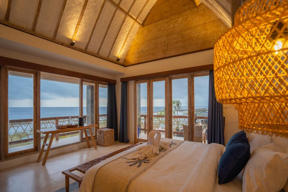 Property building, Bedroom, Sea view, Sea view