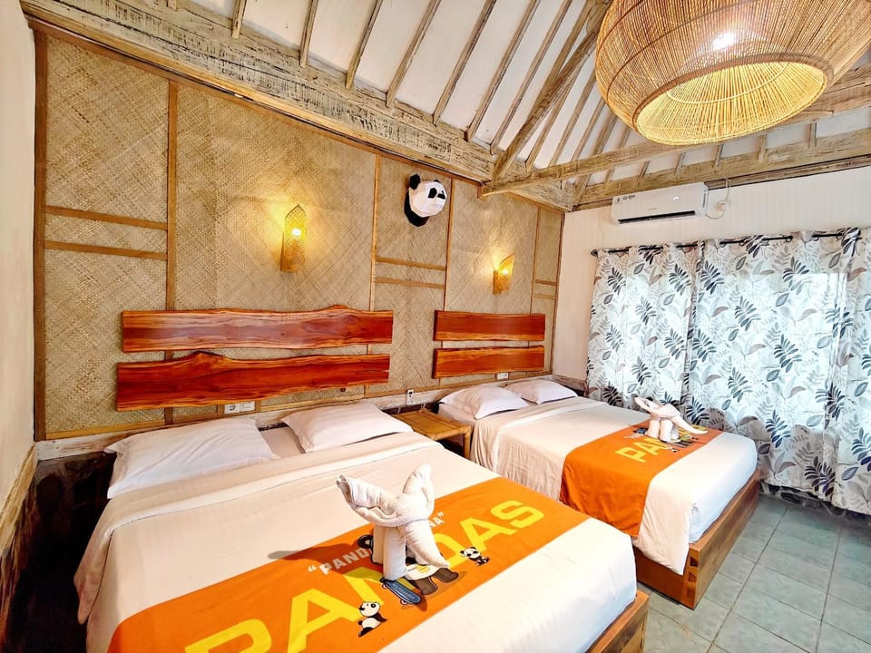Panda Home Bed and Breakfast in Pemenang