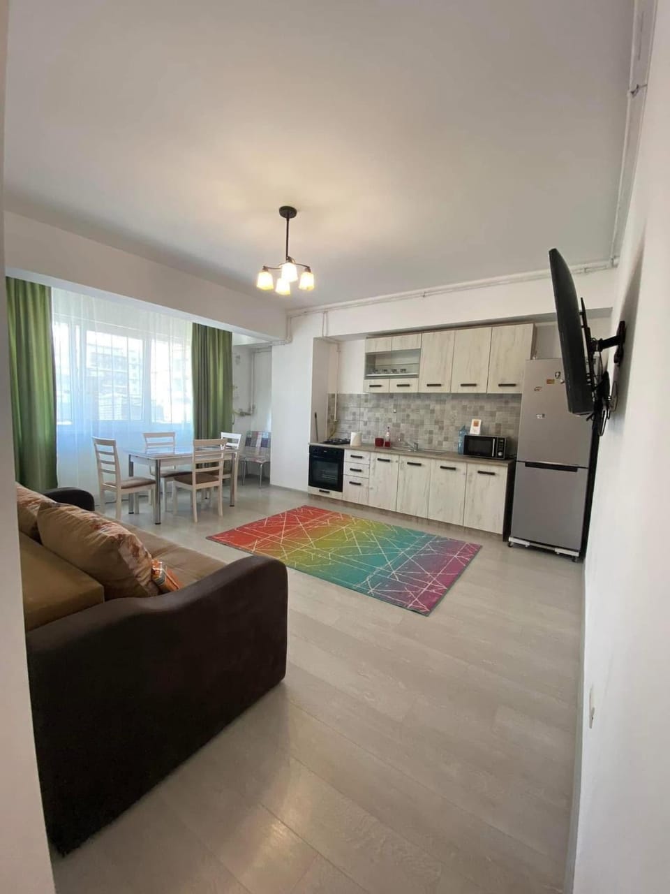 Bed, TV and multimedia, Kitchen or kitchenette, Living room, Seating area, Dining area, oven, stove