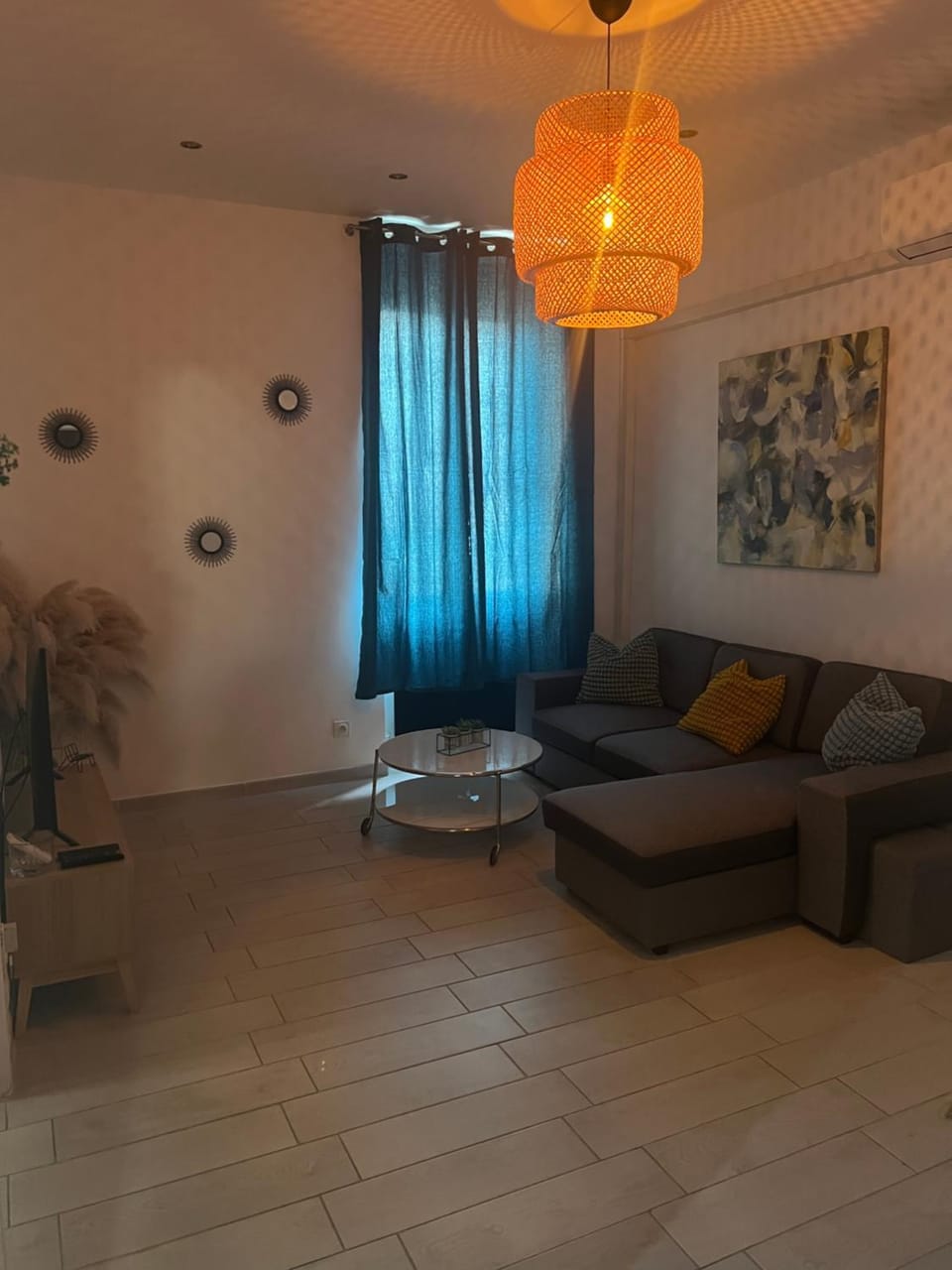 Charmant T2 climatisé a 5 min de là gare st-charles - vieux port Apartment in Marseille