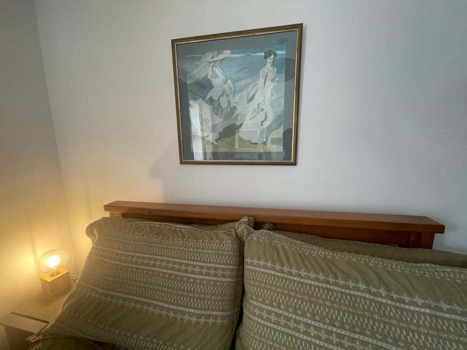 No 28 cosy cottage in the heart of Cowes House in England