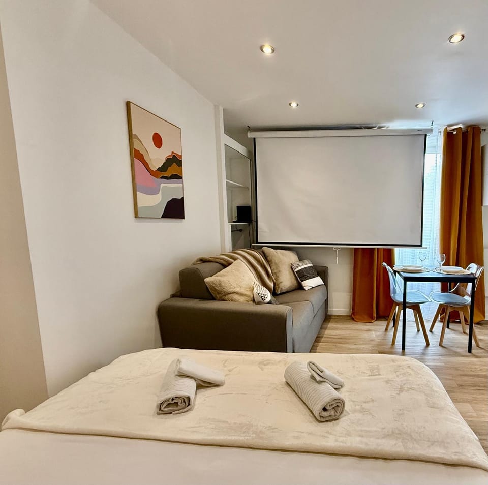 Studio 3 - Cinéma Sport Parking - DABNB Apartment in Limoges