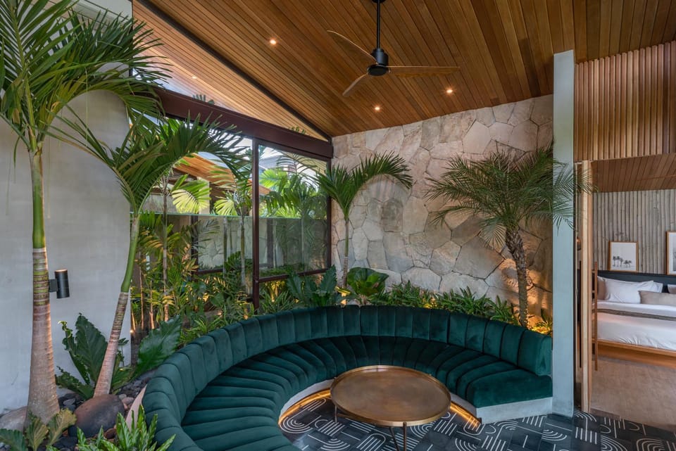 Ohlala - Luxury Tropical Escape in Pererenan Villa in North Kuta