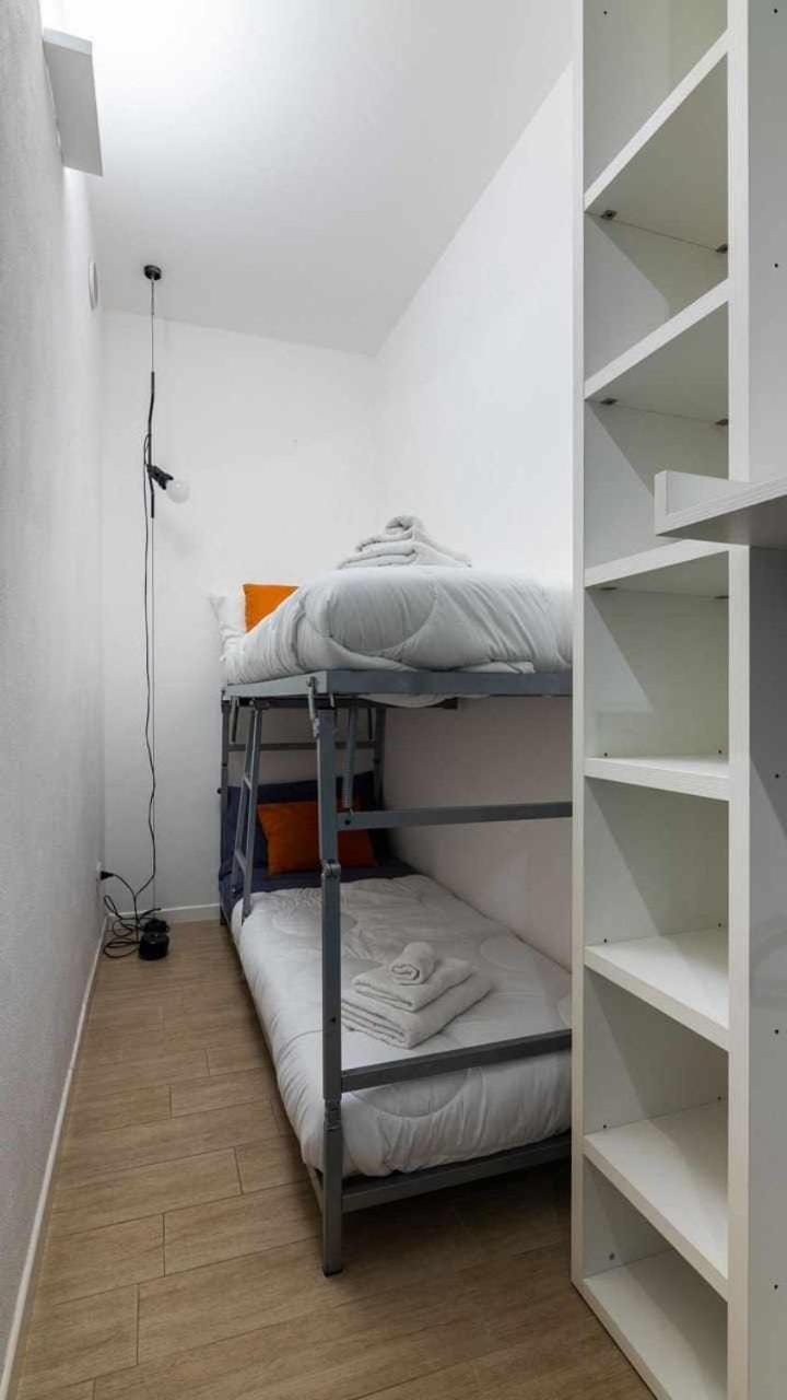 Photo of the whole room, bunk bed