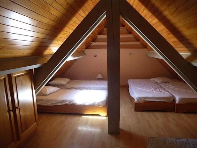 Résidence Casino - Appartement mansardé, 6 couchages avec mezzanine proche du centre de Barèges MAE-8464 Apartment in Occitanie