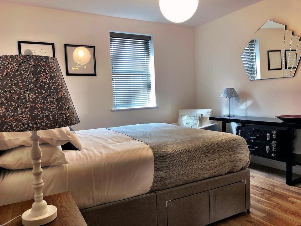 Crown House is a brand new development with unique features Apartment in Newbury