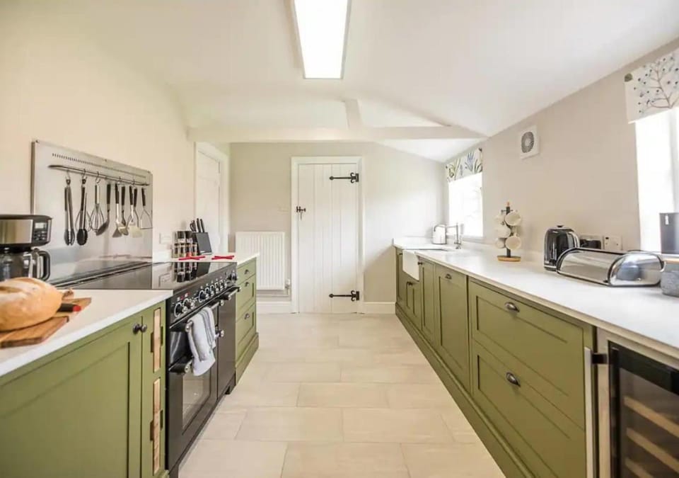 Kitchen or kitchenette, Other, dishwasher