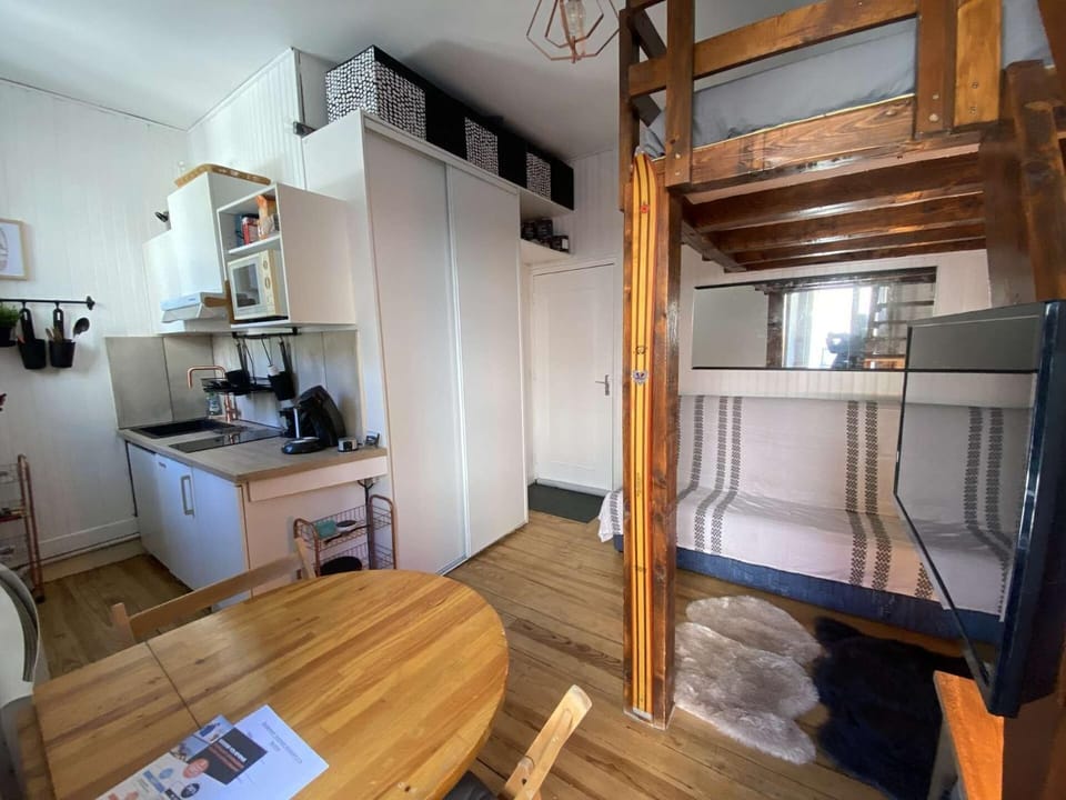 Résidence Rioulet 1 - Très beau studio avec mezzanine et balcon proche du centre de Barèges MAE-1124 Apartment in Occitanie