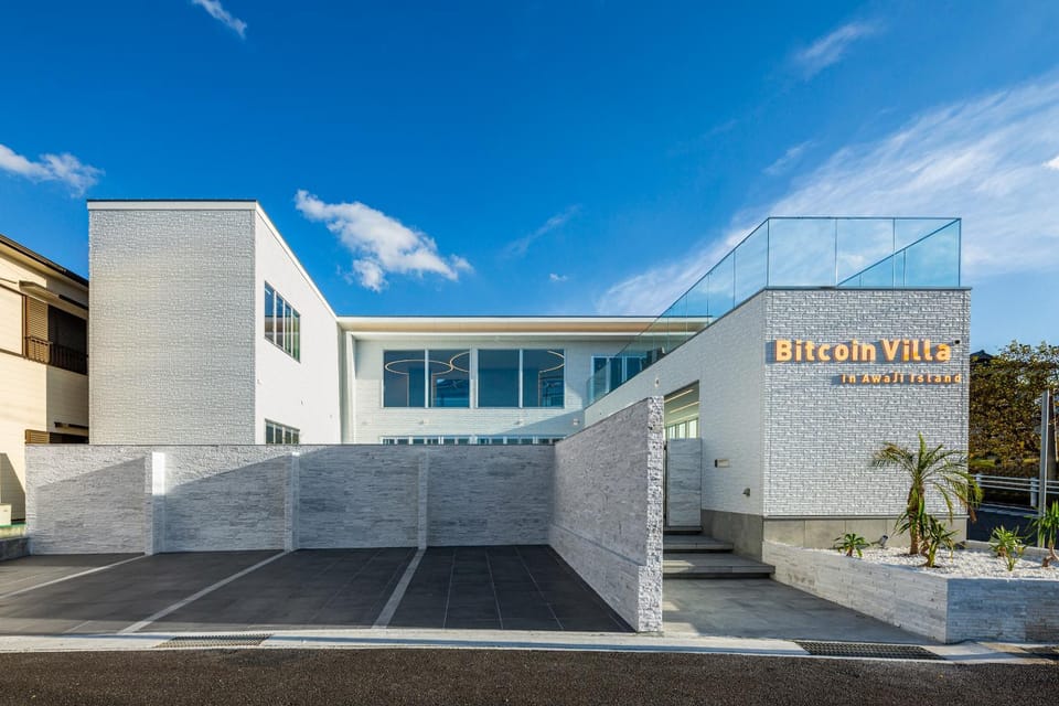 Property building, Day, Parking