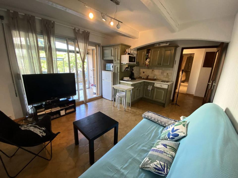 Résidence Marie Louise - Agréable appartement de 35m2 avec 4 couchages à Six Fours les Plages proche des plages MAE-9824 Apartment in Sanary-sur-Mer