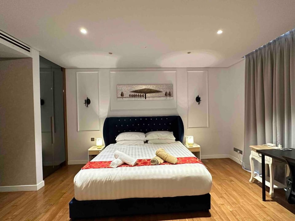 Bed, Bedroom