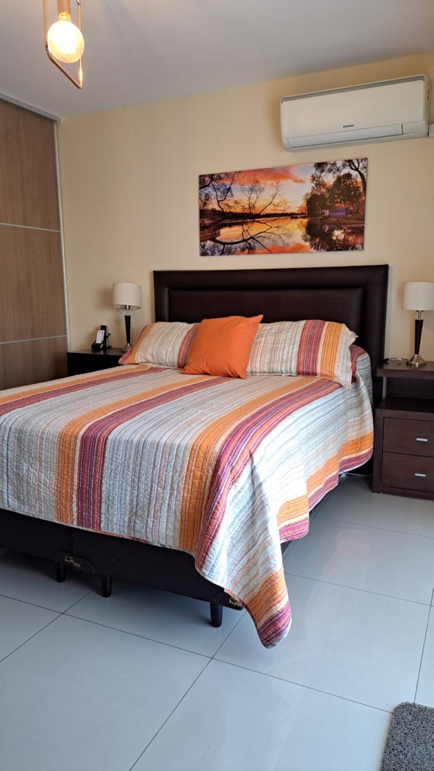 Bed, Photo of the whole room, Bedroom, air conditioner