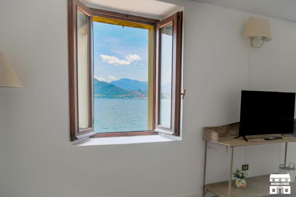 Natural landscape, TV and multimedia, Mountain view