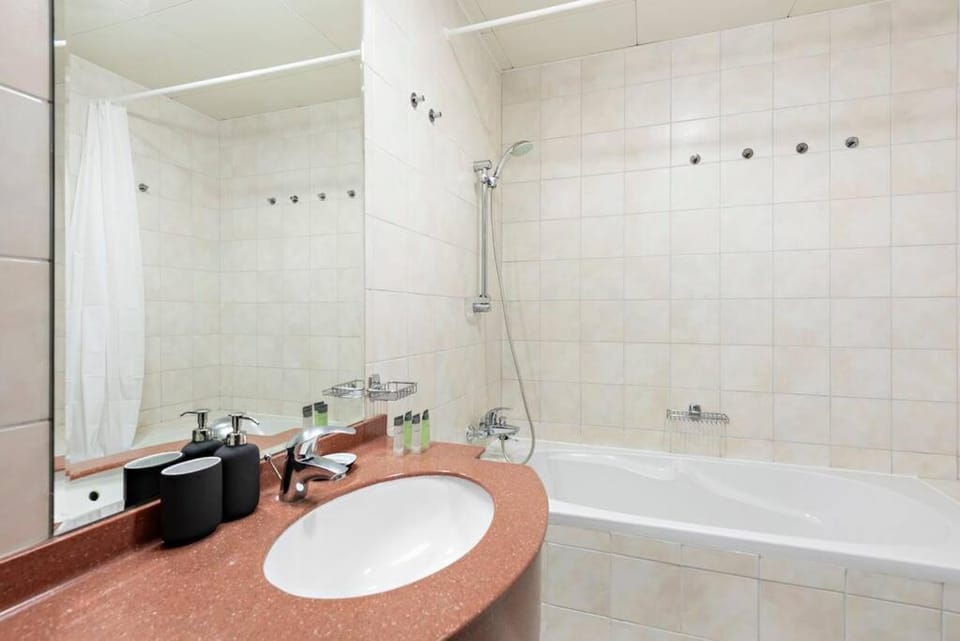 StoneTree - NEW Furnished 1BR in V3 Tower Apartment in Dubai