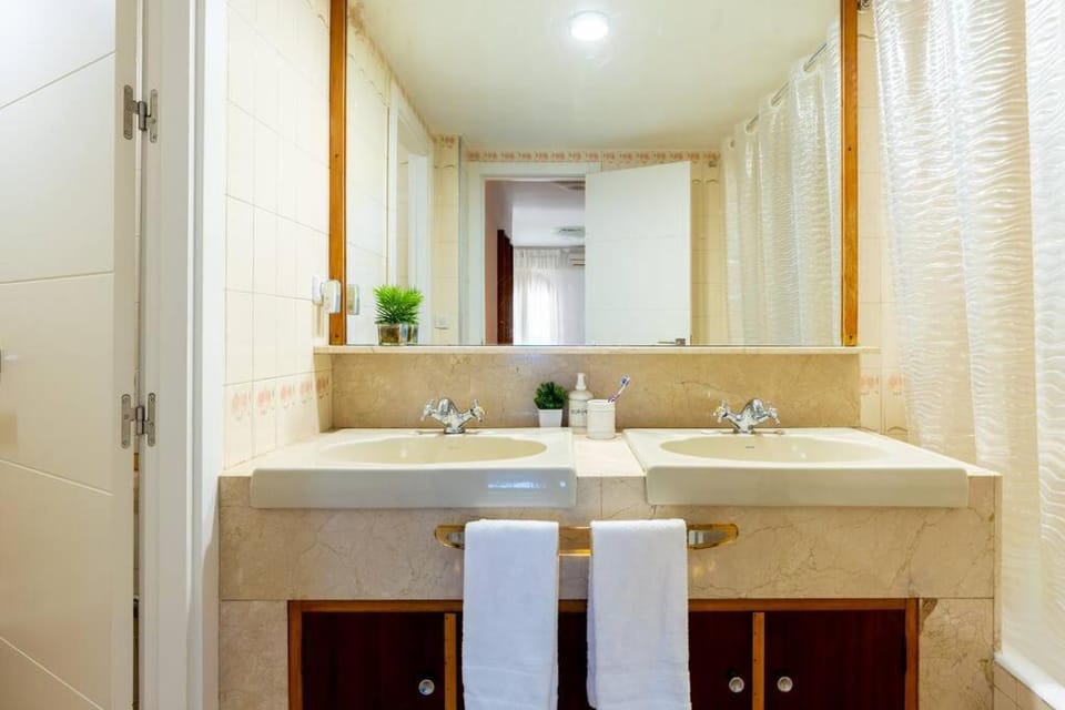 Behouse Sierpes Apartment in Seville