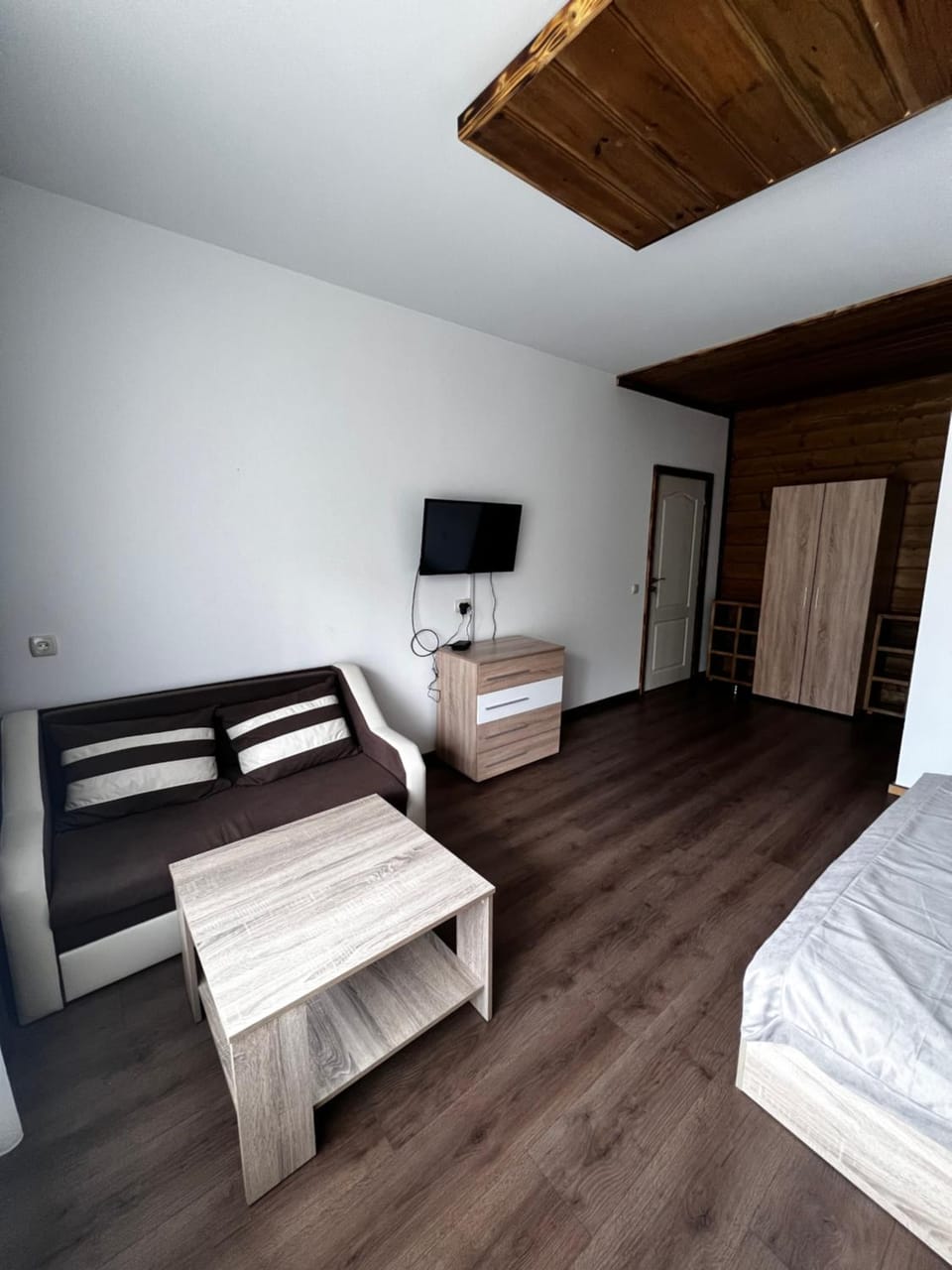 Райски кът “Еленова поляна” Nature lodge in Blagoevgrad Province
