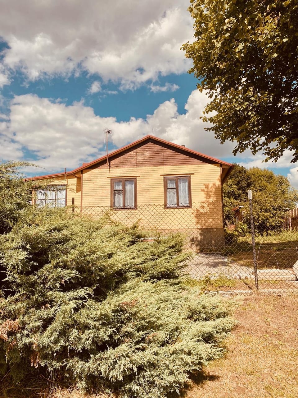 Property building, Natural landscape, Garden, Garden view