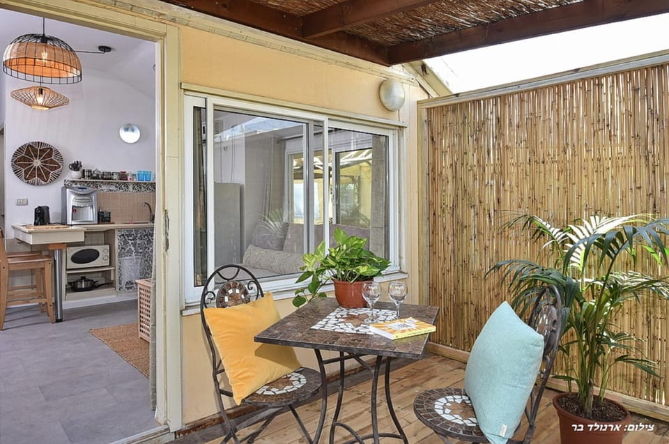 Patio, Kitchen or kitchenette, minibar