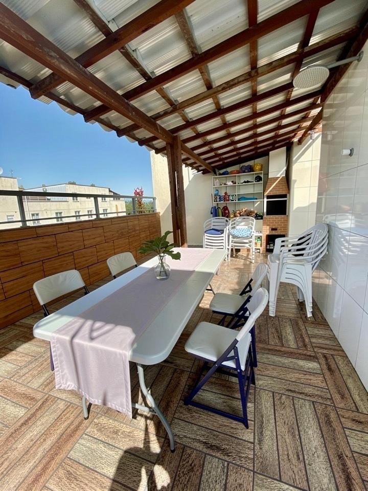 Cobertura Duplex Climatizada com Suíte a 2 km do Aeroporto de Salvador e praias Self Check-in AUTOMÁTICO Apartment in Lauro de Freitas