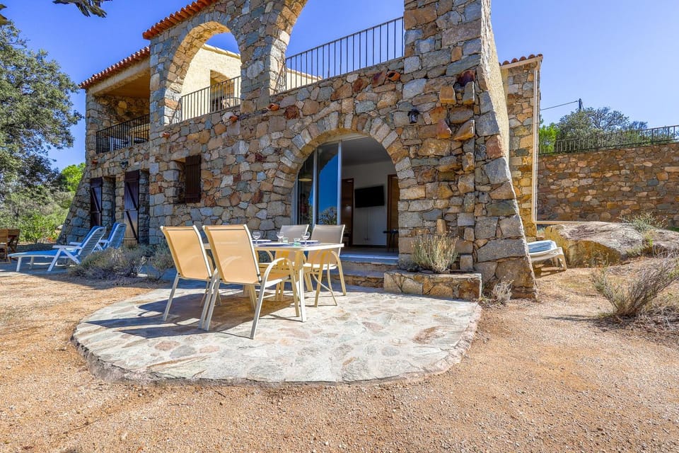 Property building, Patio