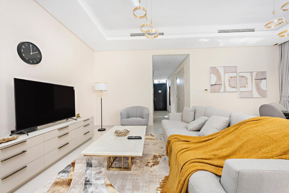 StoneTree - The Modern Family Friendly Villa Villa in Dubai