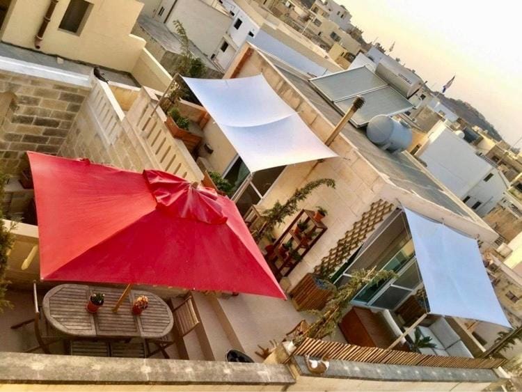 Property building, Balcony/Terrace