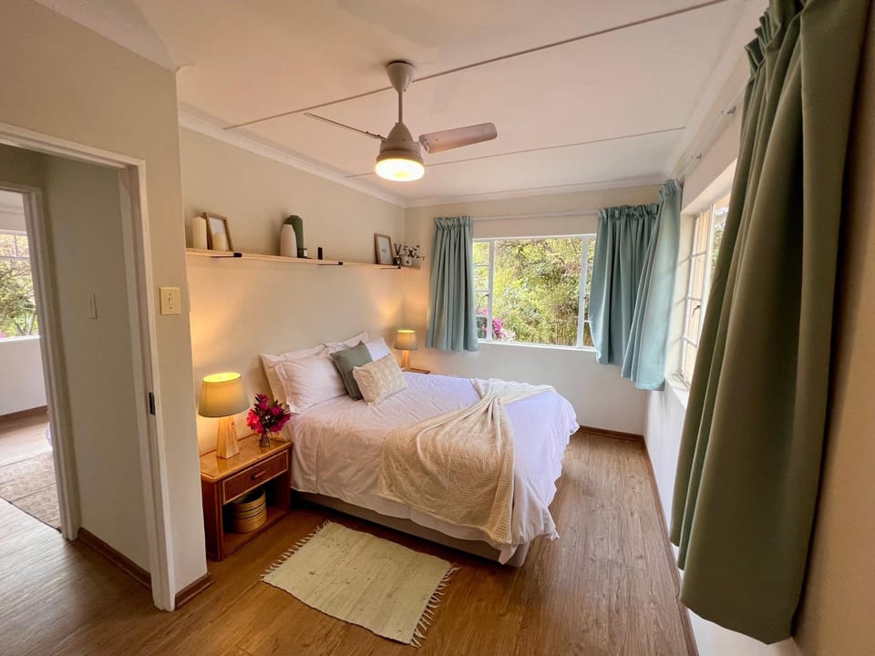 Bed, Bedroom, Garden view, fireplace, locker, wardrobe