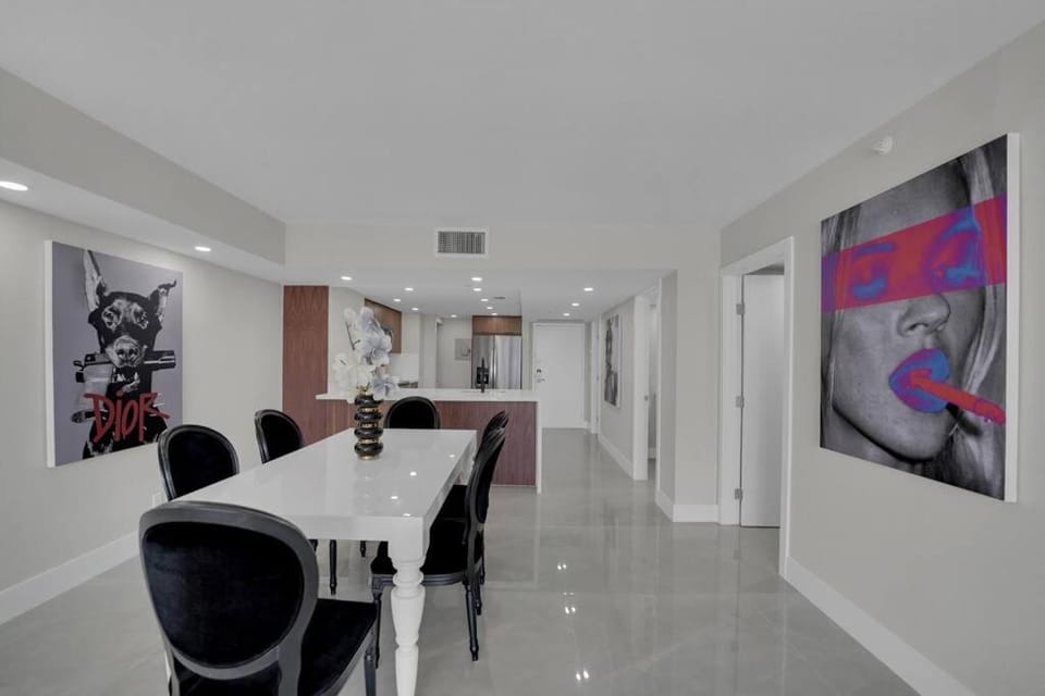 Dining area, kitchen, air conditioner