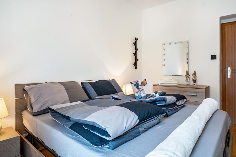 Living room, Bedroom