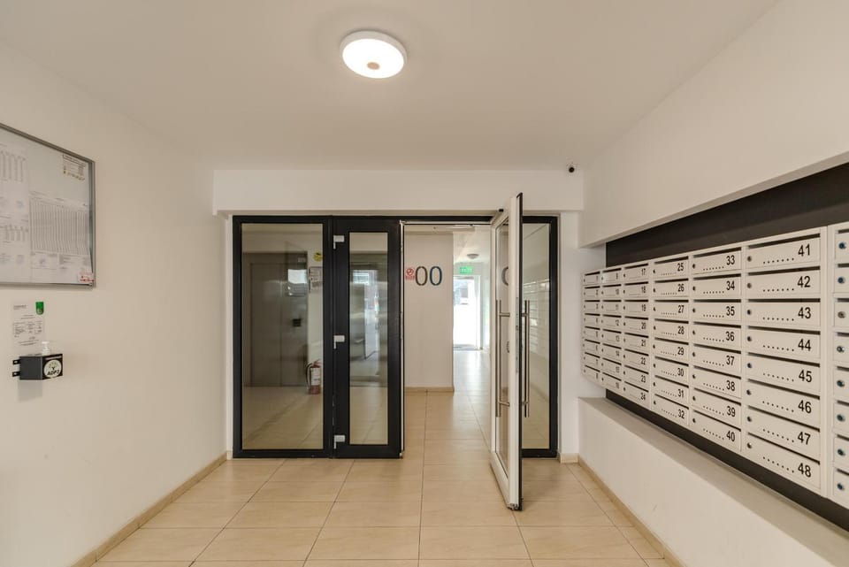 Property building, Facade/entrance